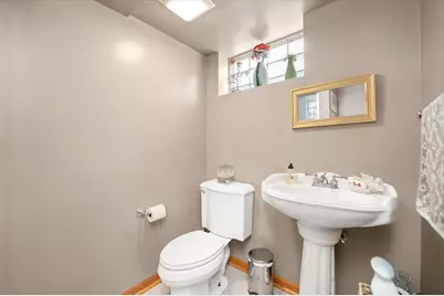 4551 W Foster Avenue, Chicago, IL 60630 - Photo 11