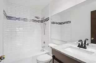 720 Wellington Ave, Elk Grove Village, IL 60007 - Photo 7