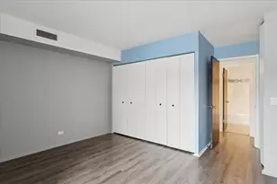 720 Wellington Ave, Elk Grove Village, IL 60007 - Photo 9