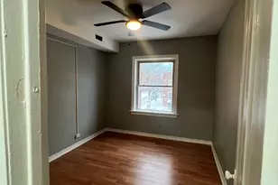 7800 S Burnham Ave, Chicago, IL 60649 - Photo 5