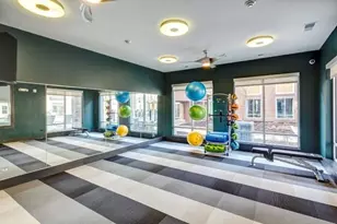 670 E Algonquin Rd, Schaumburg, IL 60173 - Photo 17