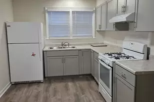 [Address not provided], Skokie, IL 60077 - Photo 9