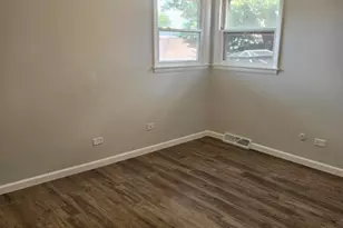 12946 S Carpenter St, Calumet Park, IL 60827 - Photo 13