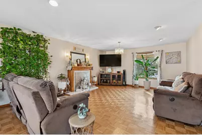 341 Woodlyn Drive, Aurora, IL 60505 - Photo 15