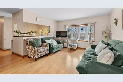 341 Woodlyn Drive, Aurora, IL 60505 - Photo 7