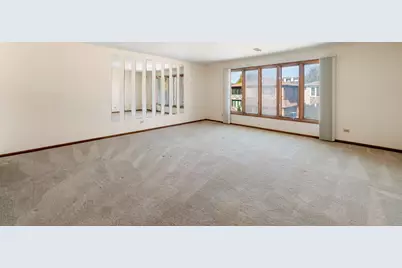 8427 W Windsor Avenue #2, Chicago, IL 60656 - Photo 13