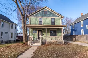 357 W Park Ave, Aurora, IL 60506 - Photo 1