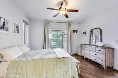 2510 W Iowa Street #1, Chicago, IL 60622 - Photo 9