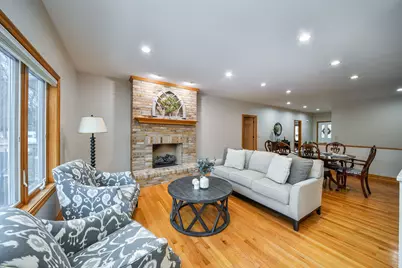 723 Manor Hill Place, Sugar Grove, IL 60554 - Photo 3