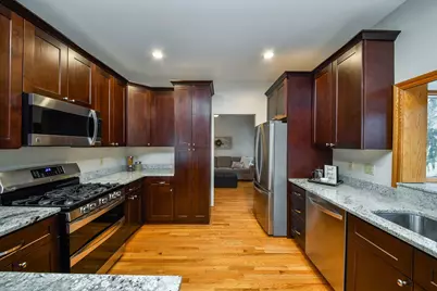 723 Manor Hill Place, Sugar Grove, IL 60554 - Photo 7