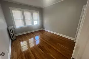 243 E 108th St, Chicago, IL 60628 - Photo 5