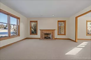 43W701 Willow Creek Dr, Elburn, IL 60119 - Photo 5