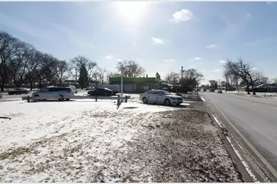 9021 Harlem Avenue, Morton Grove, IL 60053 - Photo 33