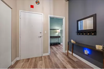 811 W 15th Place #708, Chicago, IL 60608 - Photo 13