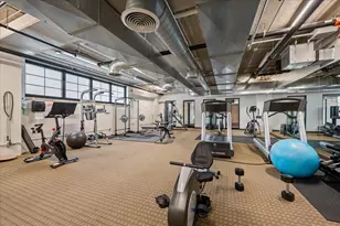 811 W 15th Pl, Chicago, IL 60608 - Photo 23