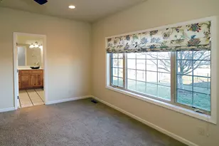 100 Walden Pond Blvd, Monticello, IL 61856 - Photo 23