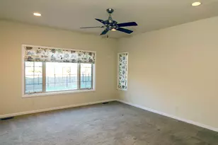 100 Walden Pond Blvd, Monticello, IL 61856 - Photo 21