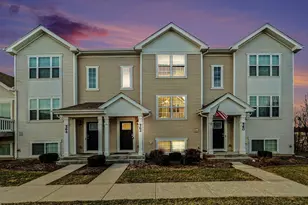 562 Spring Leaf Dr, Joliet, IL 60431 - Photo 1