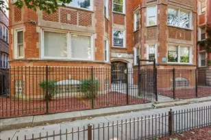 7833 S Kingston Ave, Chicago, IL 60649 - Photo 3