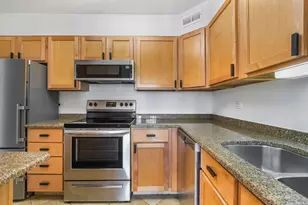 100 E Walton St, Chicago, IL 60611 - Photo 7