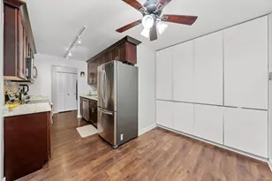 9812 S Karlov Ave, Oak Lawn, IL 60453 - Photo 5