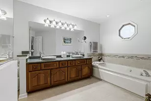 9420 Seton Pl, Orland Park, IL 60467 - Photo 13