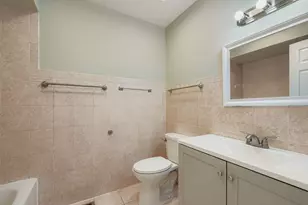 8001 S Essex Ave, Chicago, IL 60617 - Photo 7