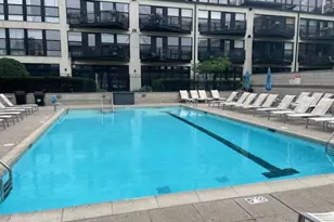 1111 W 15th St, Chicago, IL 60608 - Photo 29