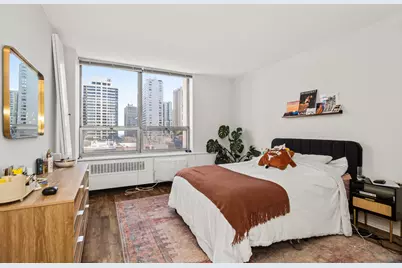 70 W Burton Place #704F, Chicago, IL 60610 - Photo 13