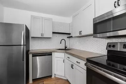 70 W Burton Place #704F, Chicago, IL 60610 - Photo 5