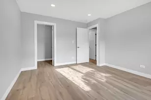 [Address not provided], Addison, IL 60101 - Photo 7