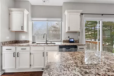 2220 N Hillcrest Court, Round Lake Beach, IL 60073 - Photo 19