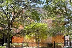 4616 N Beacon St, Chicago, IL 60640 - Photo 1