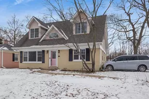 701 Willis St, Glen Ellyn, IL 60137 - Photo 1