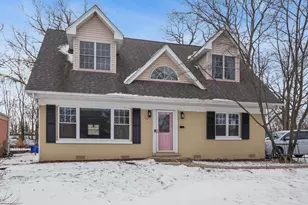 701 Willis St, Glen Ellyn, IL 60137 - Photo 1