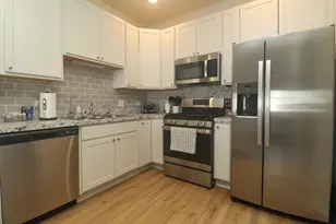 934 Lexington St, McHenry, IL 60050 - Photo 7