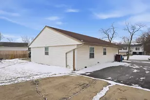 22701 Theodore Ave, Sauk Village, IL 60411 - Photo 27