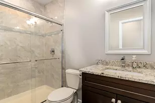 719 Eagle Brook Ln, Naperville, IL 60565 - Photo 25