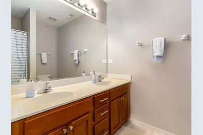 719 Eagle Brook Lane, Naperville, IL 60565 - Photo 15