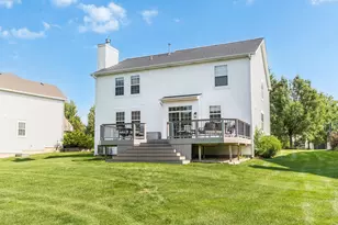 719 Eagle Brook Ln, Naperville, IL 60565 - Photo 33