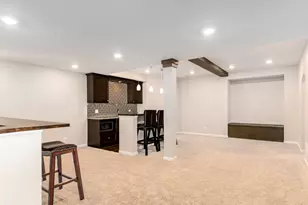 719 Eagle Brook Ln, Naperville, IL 60565 - Photo 27