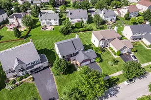 719 Eagle Brook Ln, Naperville, IL 60565 - Photo 35