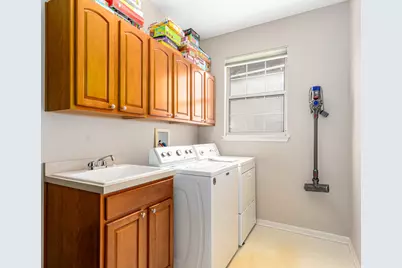 719 Eagle Brook Lane, Naperville, IL 60565 - Photo 13