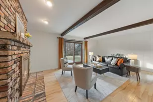 1125 Huntleigh Dr, Naperville, IL 60540 - Photo 5