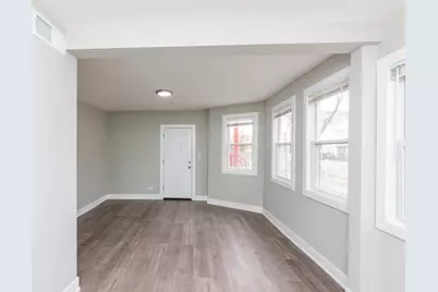 2923 N Avers Avenue #1, Chicago, IL 60618 - Photo 5