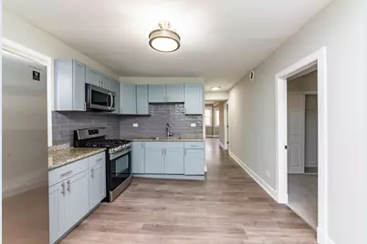 2923 N Avers Avenue #1, Chicago, IL 60618 - Photo 7