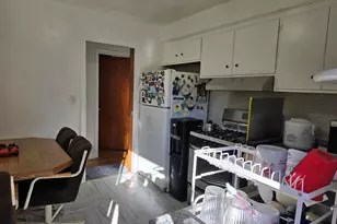 7631 N Knox Ave, Skokie, IL 60076 - Photo 9