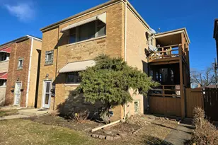 7631 N Knox Ave, Skokie, IL 60076 - Photo 3