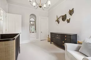 24 W Chestnut St, Chicago, IL 60610 - Photo 23