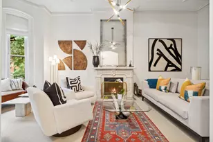 24 W Chestnut St, Chicago, IL 60610 - Photo 3